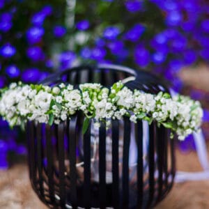 Ręcznie robiony wianek komunijny z białym kalanchoe